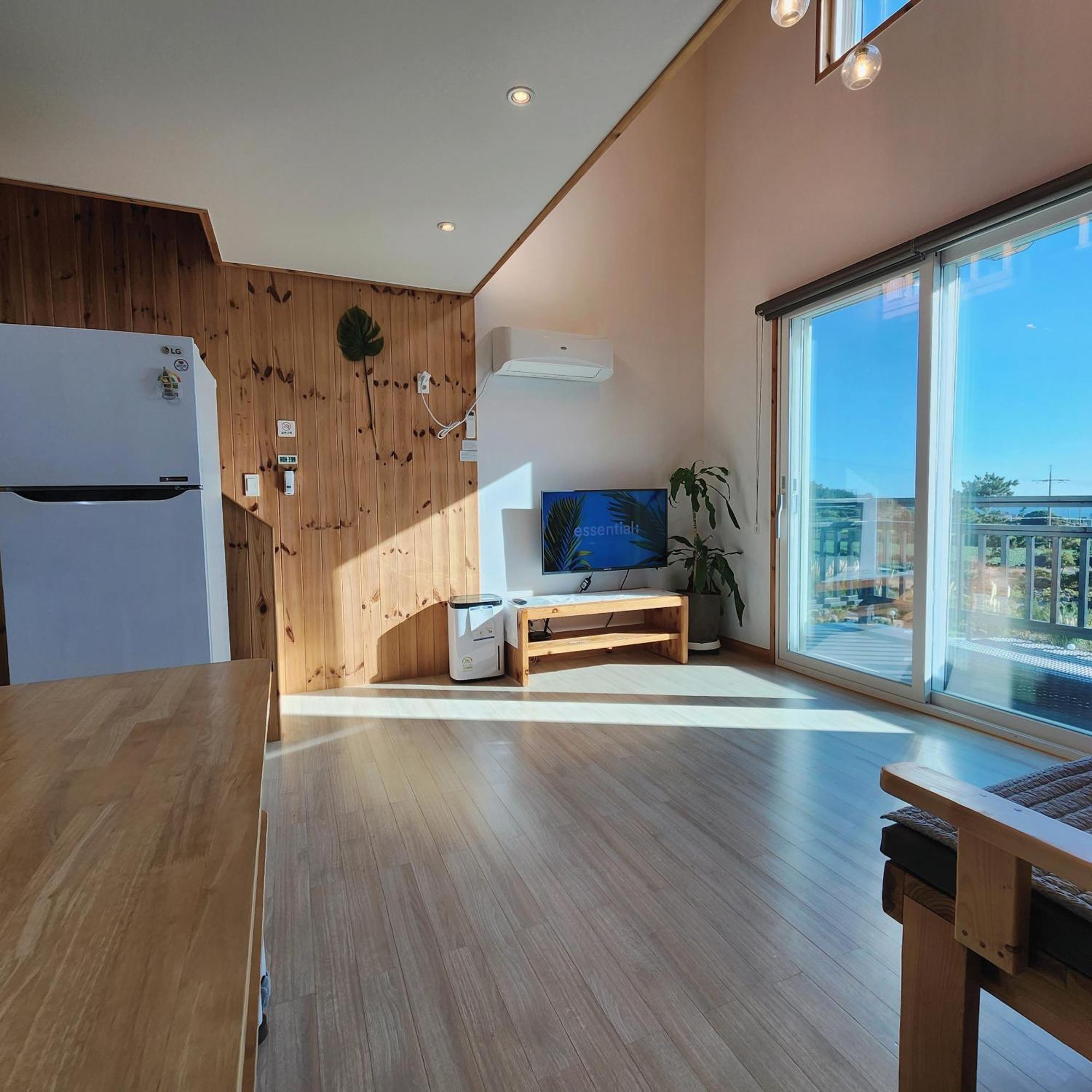 Jeju 542 Pension Согвипхо Экстерьер фото