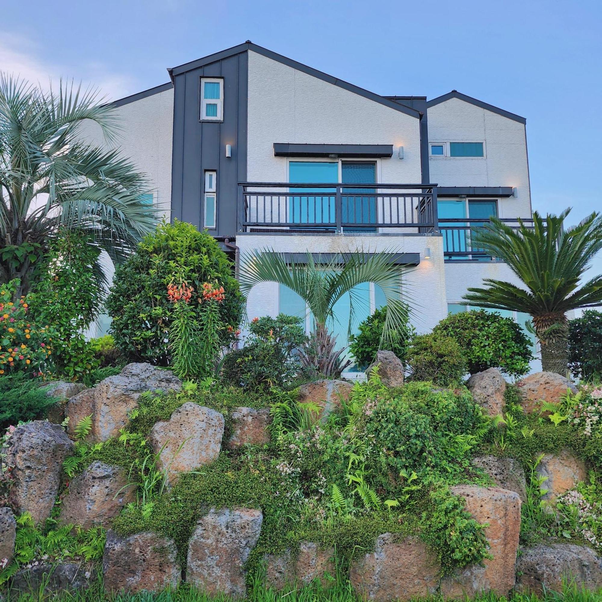 Jeju 542 Pension Согвипхо Экстерьер фото