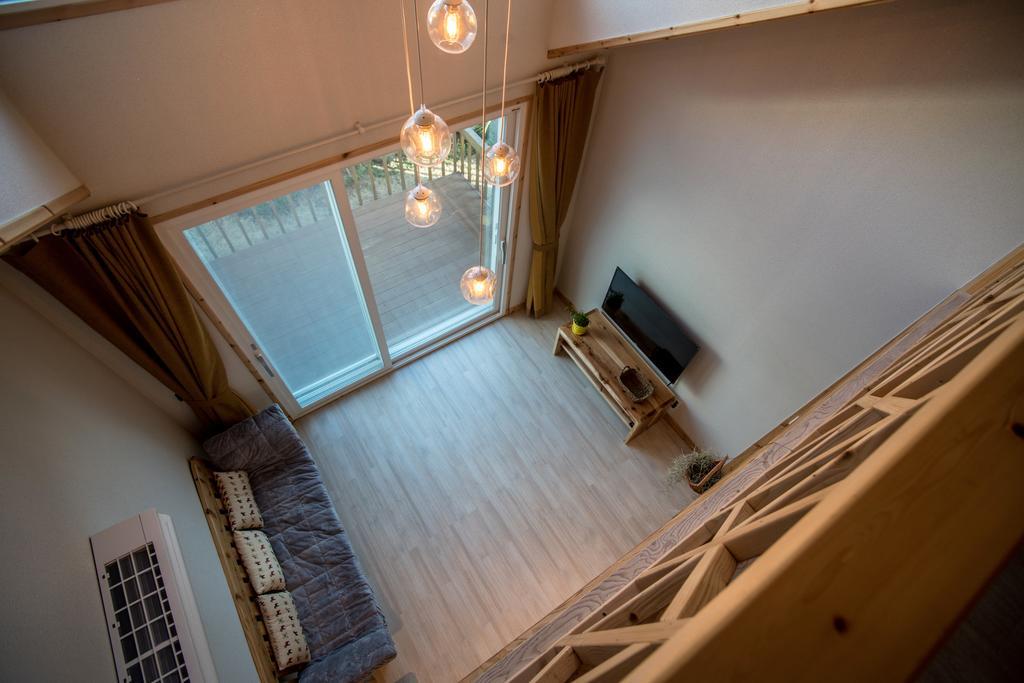 Jeju 542 Pension Согвипхо Номер фото