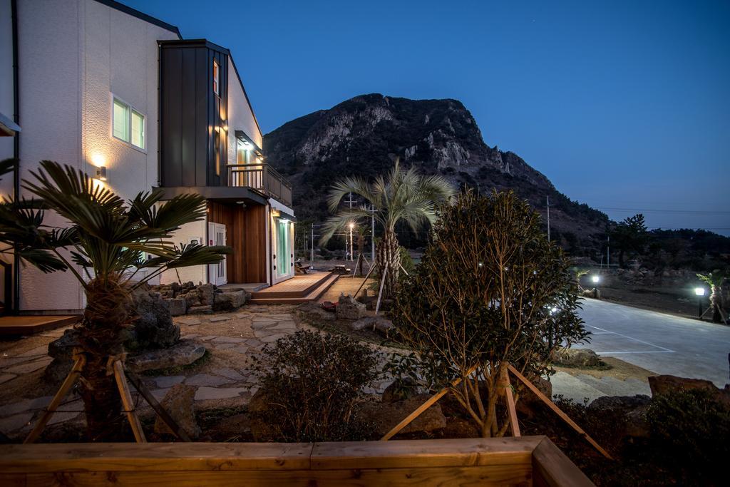 Jeju 542 Pension Согвипхо Номер фото