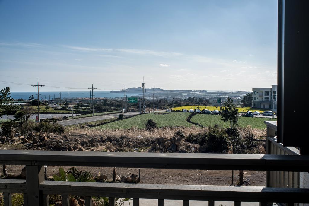 Jeju 542 Pension Согвипхо Номер фото