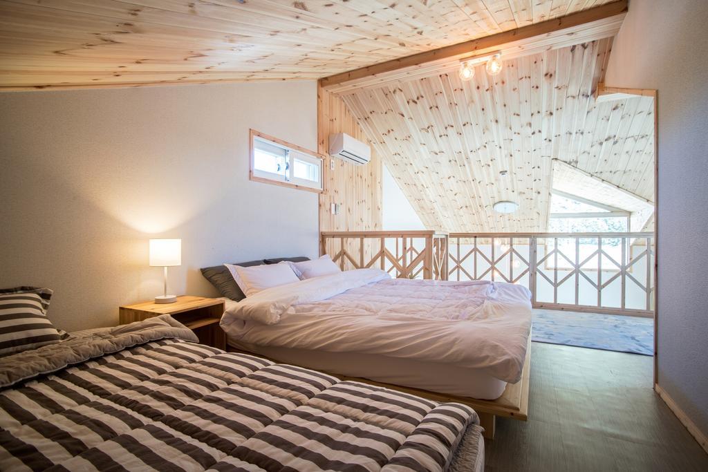Jeju 542 Pension Согвипхо Номер фото