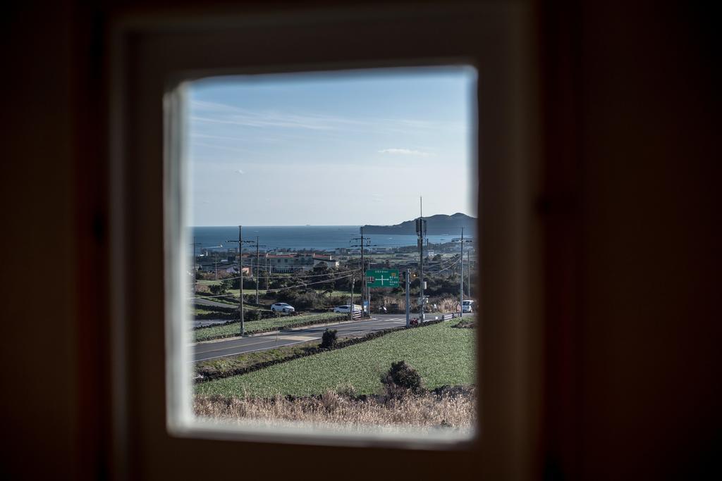 Jeju 542 Pension Согвипхо Номер фото